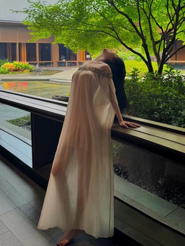 法式亮片露肩无袖连衣裙女夏季度假风网纱长裙子叠穿抹胸裙两件套图片
