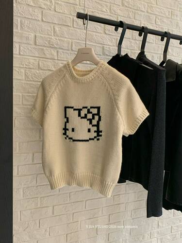 伊嘉YJIA2026秋新款卡通风Hello Kitty短袖针织衫女短款毛衣打底