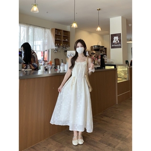 度假沙滩长裙 韩式 提花吊带连衣裙夏季 新款 气质显瘦遮肚海边法式