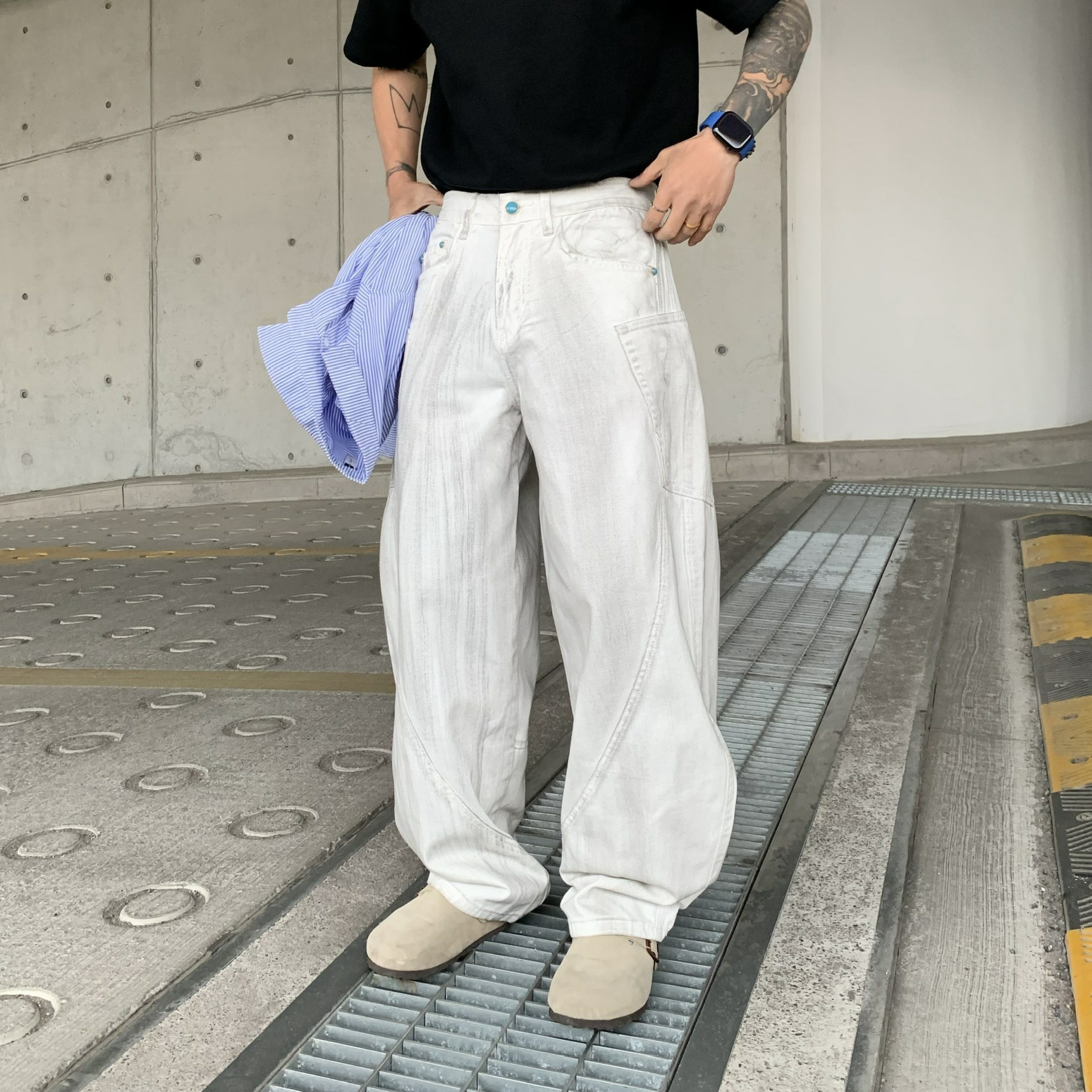 擦脏弯刀牛仔裤男女款2026新款解构做旧美式高街vibe阔腿白色裤子