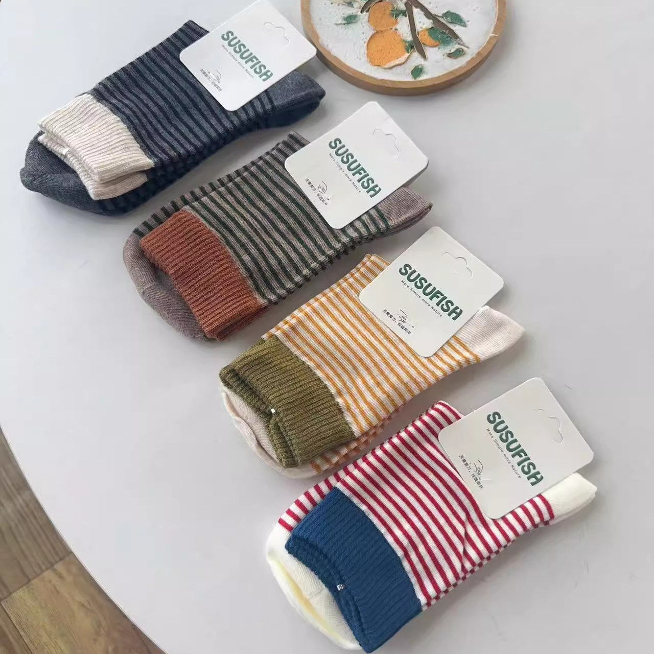 高品质女士纯棉袜子秋冬款条纹百搭韩版无骨无缝棉袜透气防臭中筒