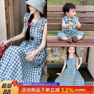 韩版炸街亲子装夏装一家三口2025新款格子衬衫短袖洋气母女连衣裙