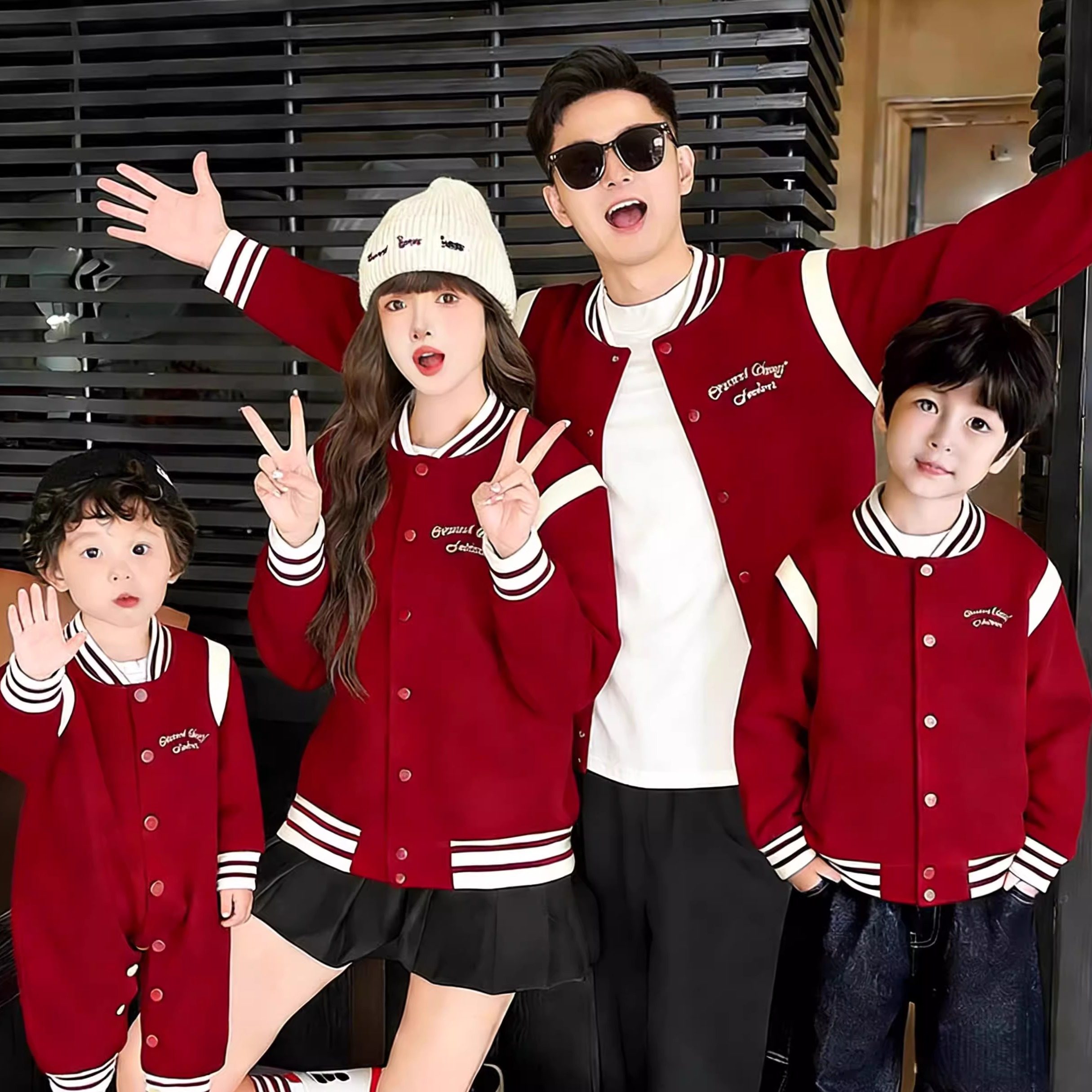 过年亲子装开衫外套一家三口秋冬小月龄婴儿红色母女装棒球服夹克