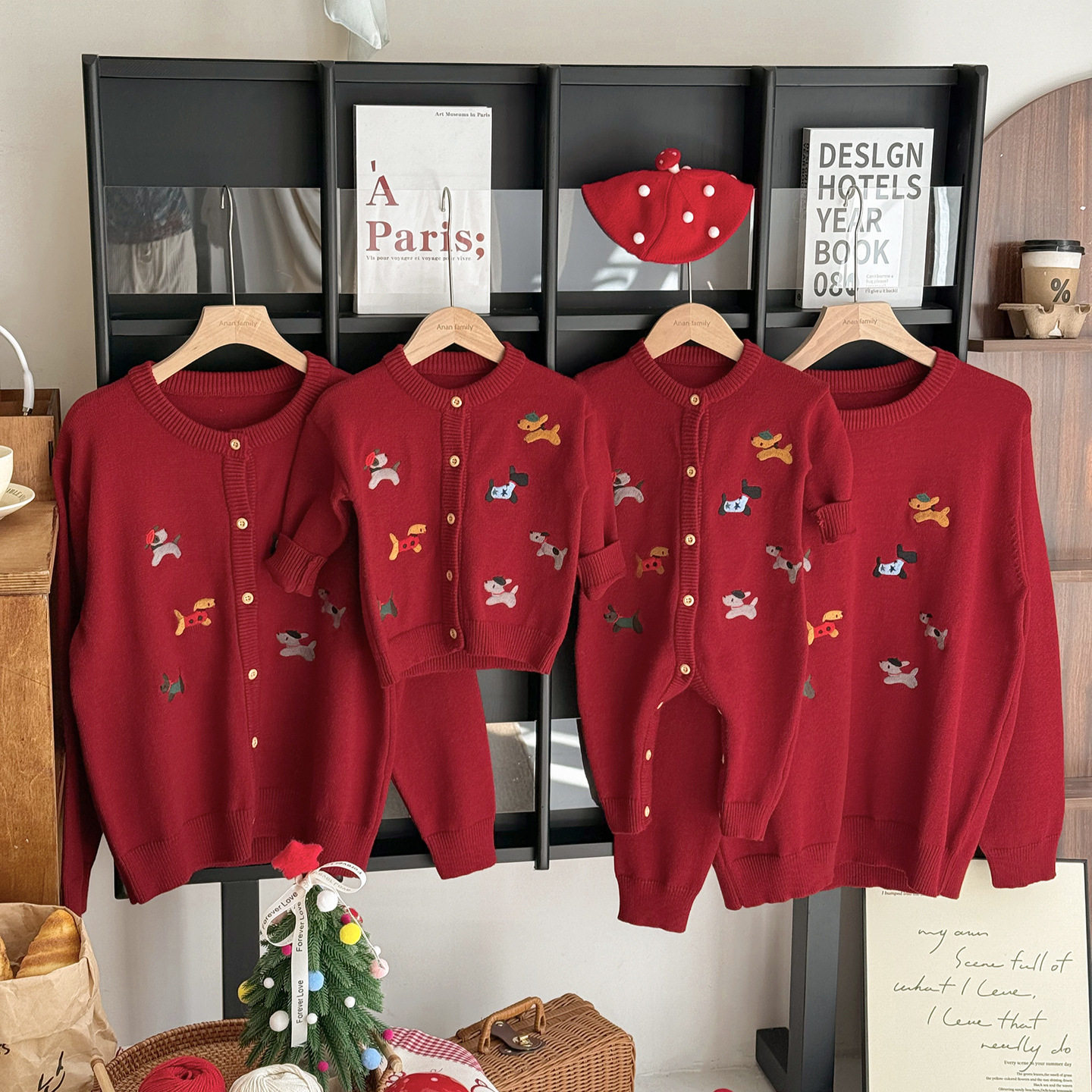红色婴儿亲子装毛衣2025秋冬新款一家三口卡通针织开衫母女装外套