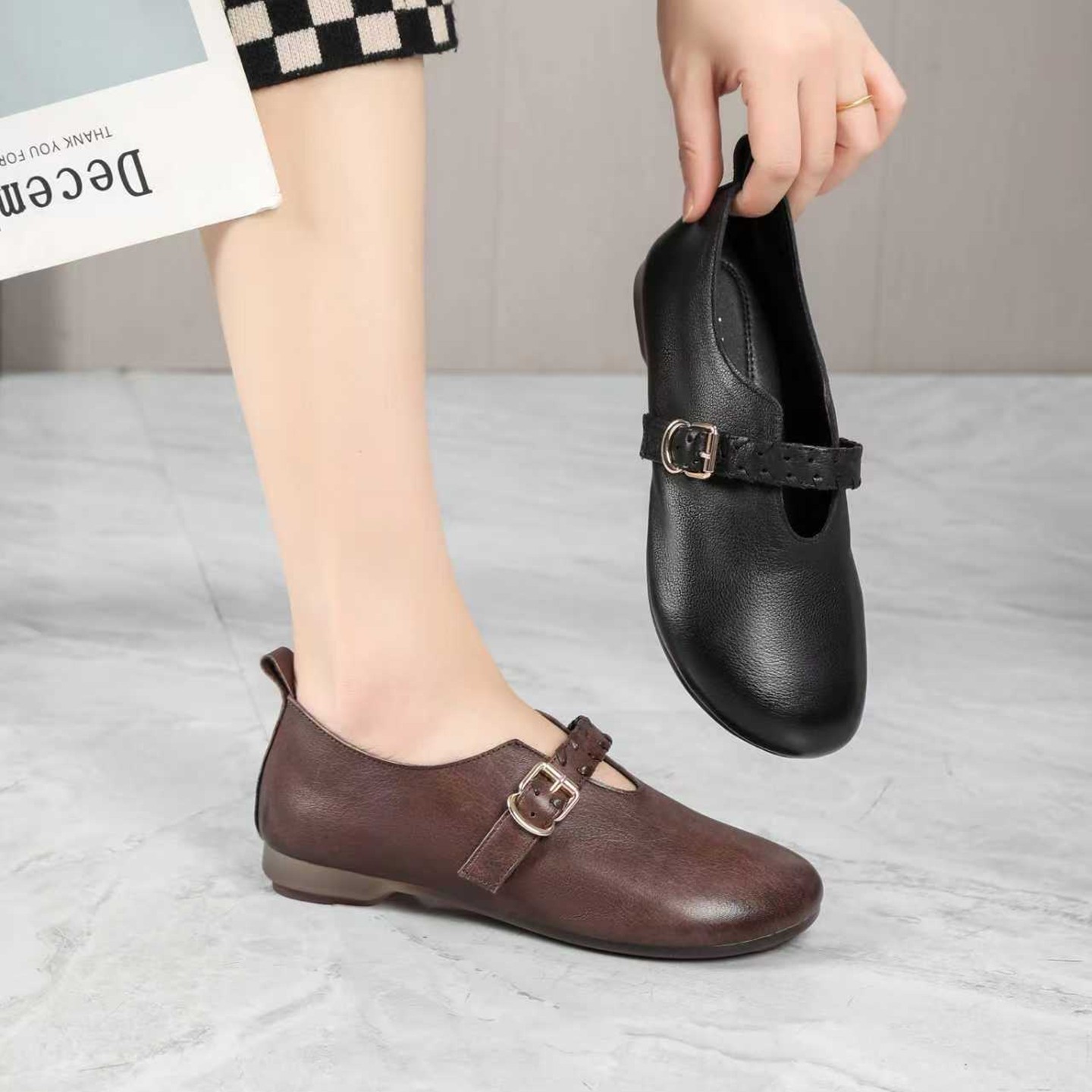 2026春季新款平底单鞋女软底妈妈鞋真皮中年舒适皮鞋黑色通勤女鞋