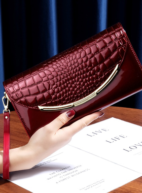时尚鳄鱼纹真皮手拿包女气质宴会包2025新款牛皮多卡位大容量手包