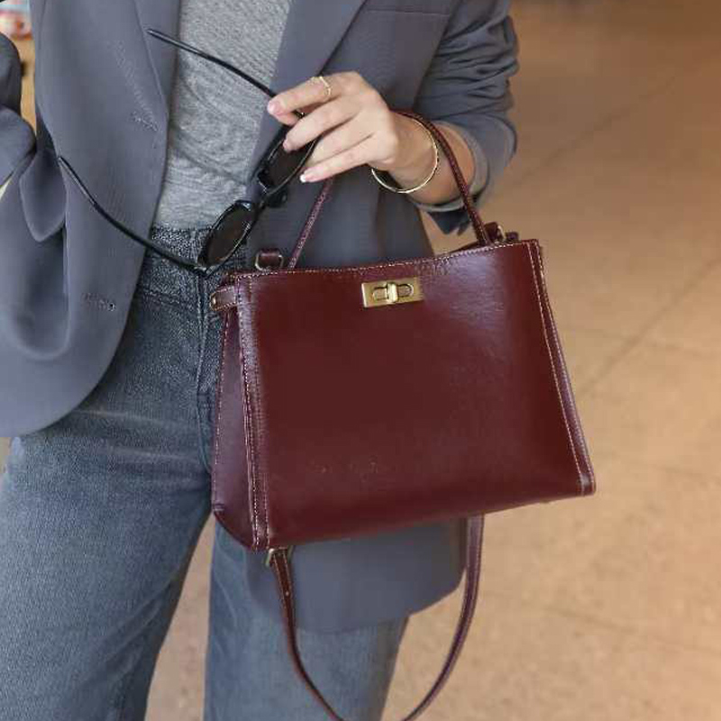 时尚新款通勤真皮斜挎手提包女包