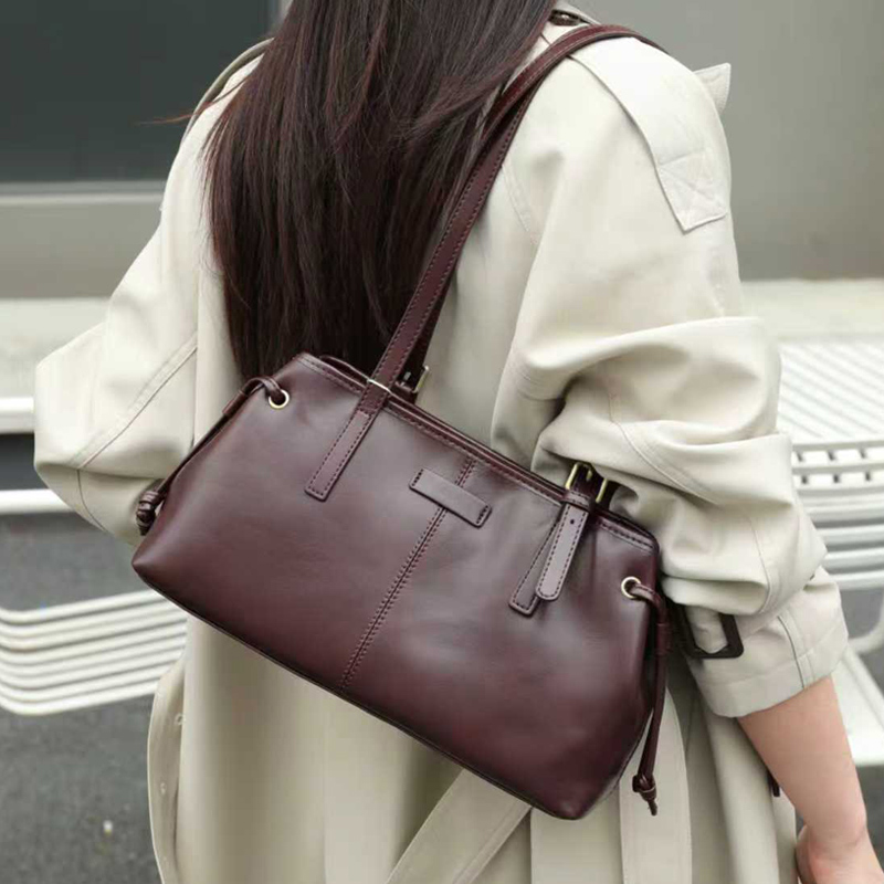 丝芙伦植鞣牛皮大容量腋下单肩包