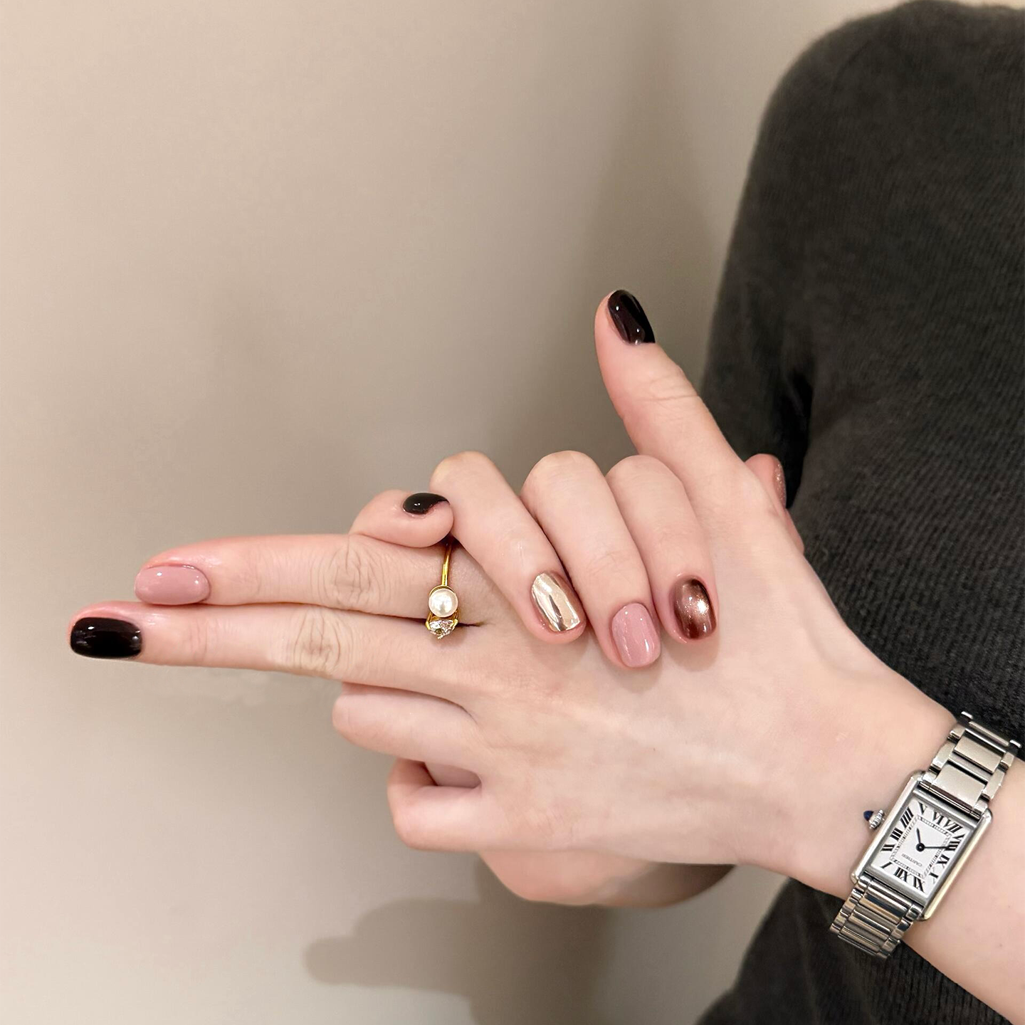 这美甲是那种高质感的美女味!