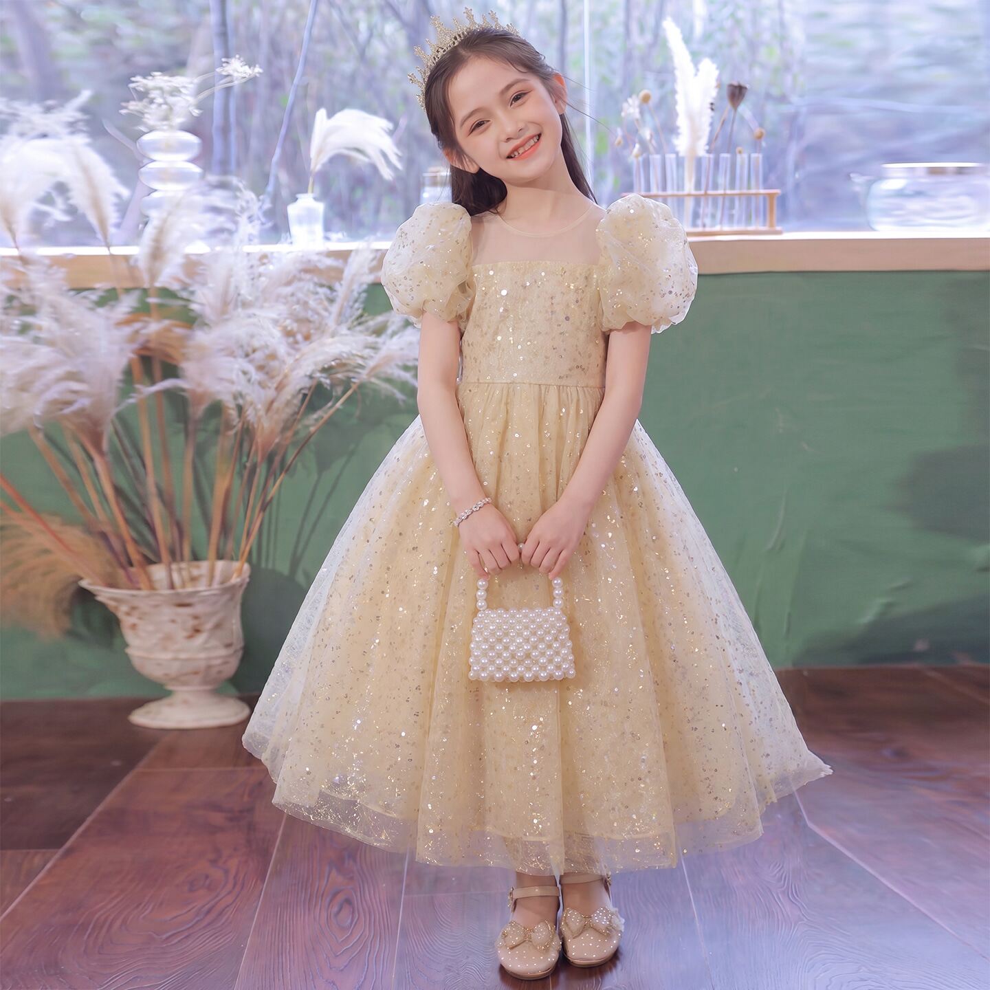 公主裙女童2026新款夏季儿童连衣裙演出服女孩绝美礼服泡泡袖裙子