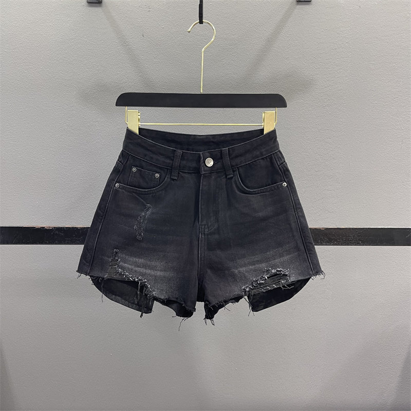 复古黑色破洞毛边牛仔短裤女2026夏季漏口袋设计高腰A字阔腿热裤