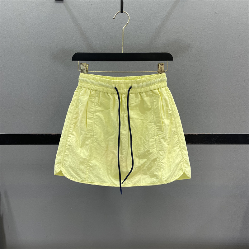 黄色工装半身裙女休闲运动短裙