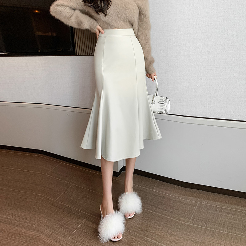 不规则pu皮半身裙女秋冬2025新款高腰显瘦中长款气质包臀鱼尾皮裙
