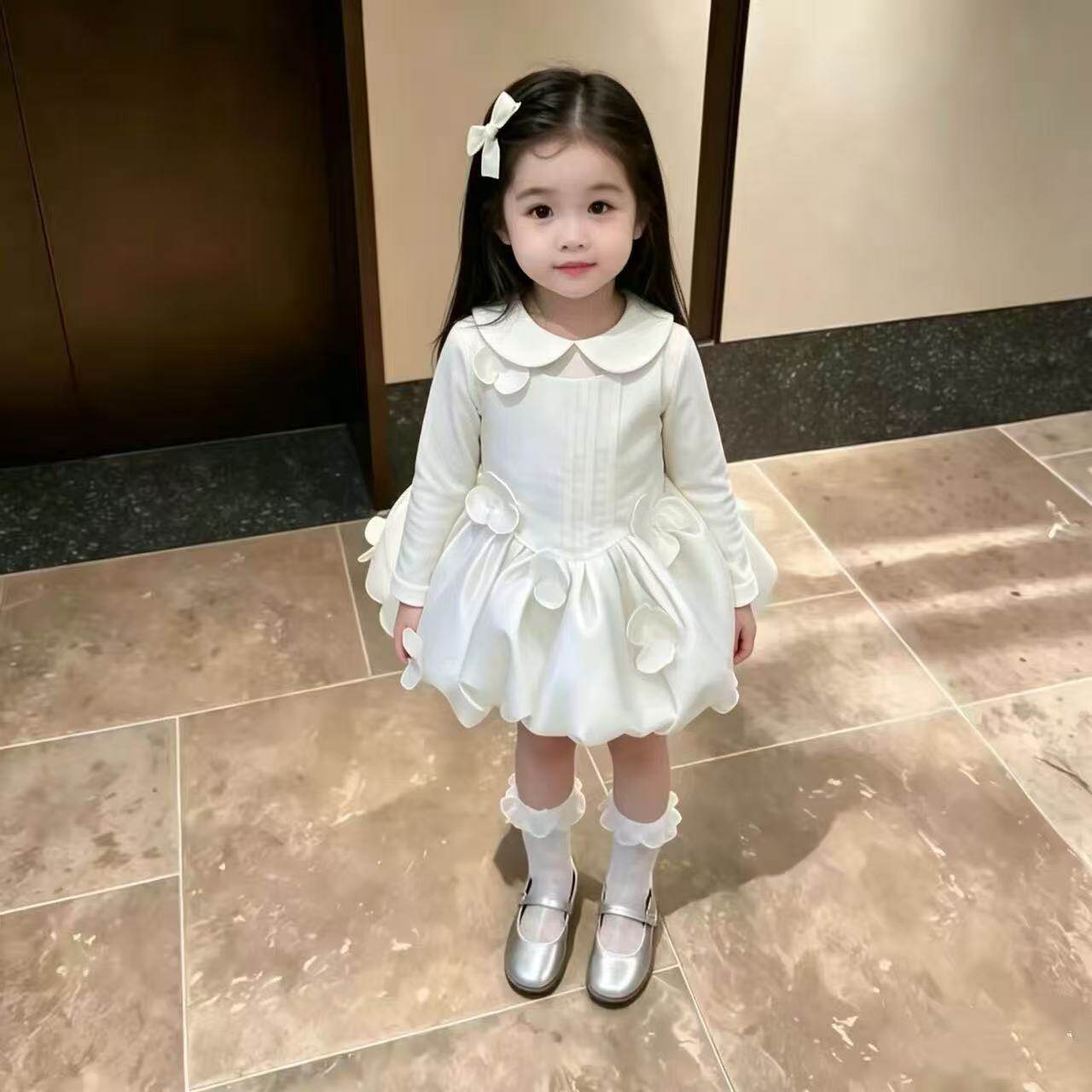 女童连衣裙2026秋季新款高级感小女孩立体花朵设计周岁生日公主裙