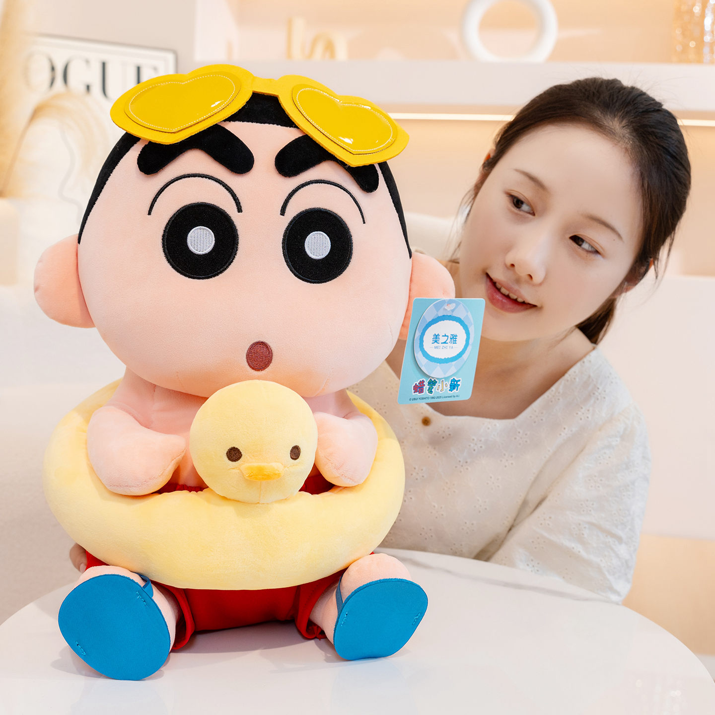 正版授权夏日蜡笔小新玩偶周边公仔女孩睡觉抱枕娃娃毛绒玩具生日