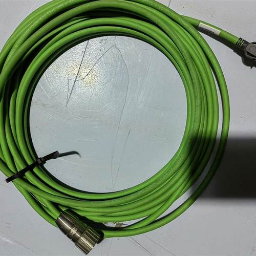 议价施耐德编码器线缆VW3M8102R100 10米全新原装实物拍前先