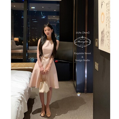 约会女神高级感气质背心连衣裙