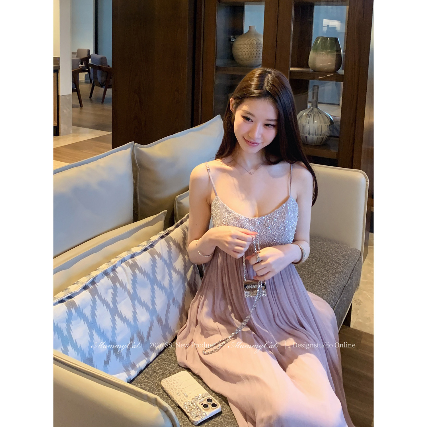 Mummy Cat下蛋喵【浪漫星河】26新品100人丝顺纡绉钉钻吊带连衣裙