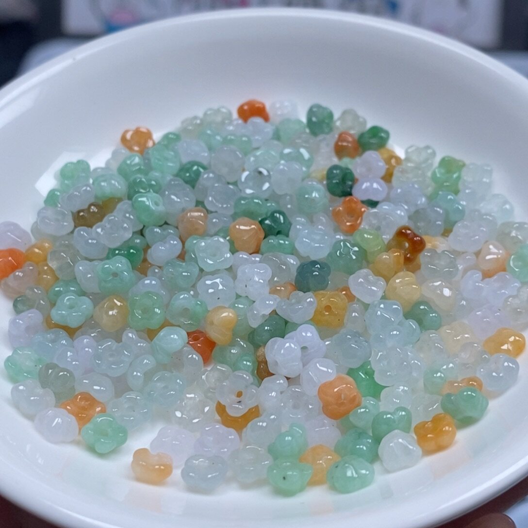 翡翠A货卡6mm冰三彩小桂花配饰20颗