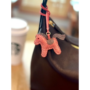 可爱迷你马挂件雾蜡牛皮小马挂件包挂件车挂饰钥匙扣挂饰马年礼物