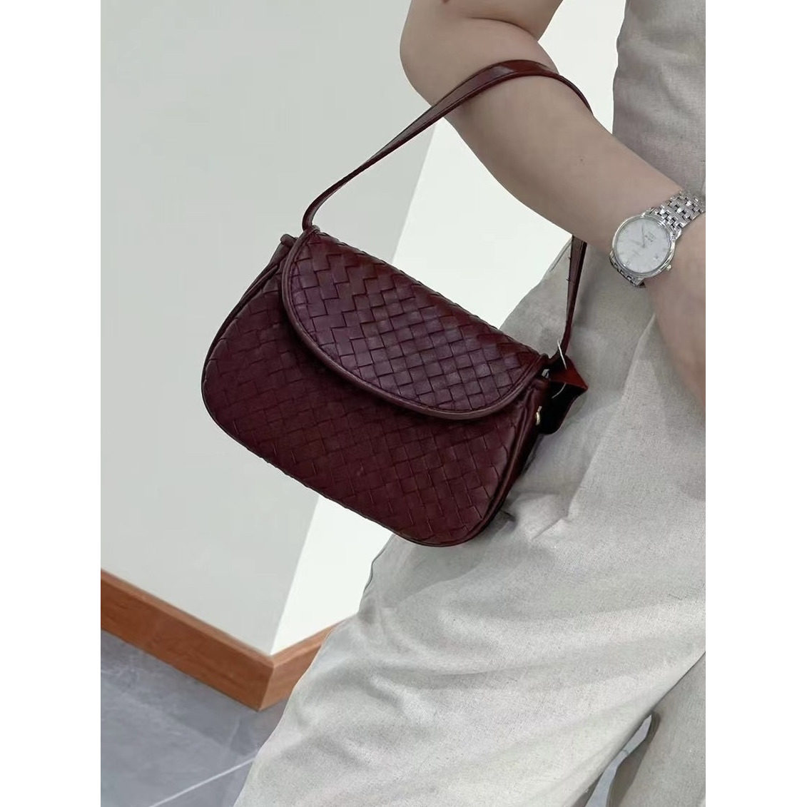 2025新款编织包迷你小包休闲腋下斜挎包手提手挽包女羊皮链条包