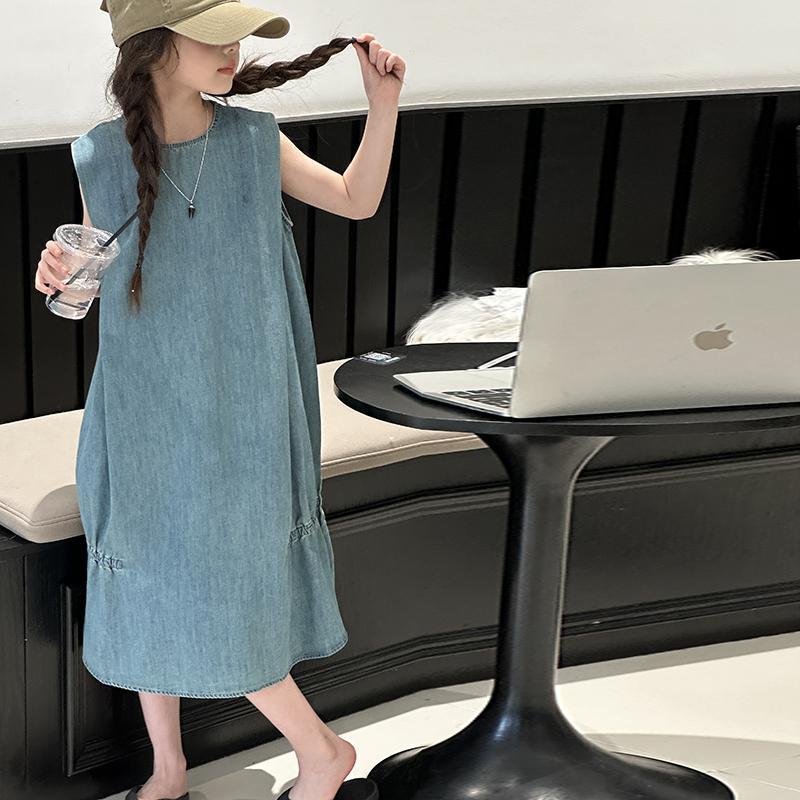 女童连衣裙夏季2025新款儿童洋气大童夏装薄款无袖时髦背心牛仔裙