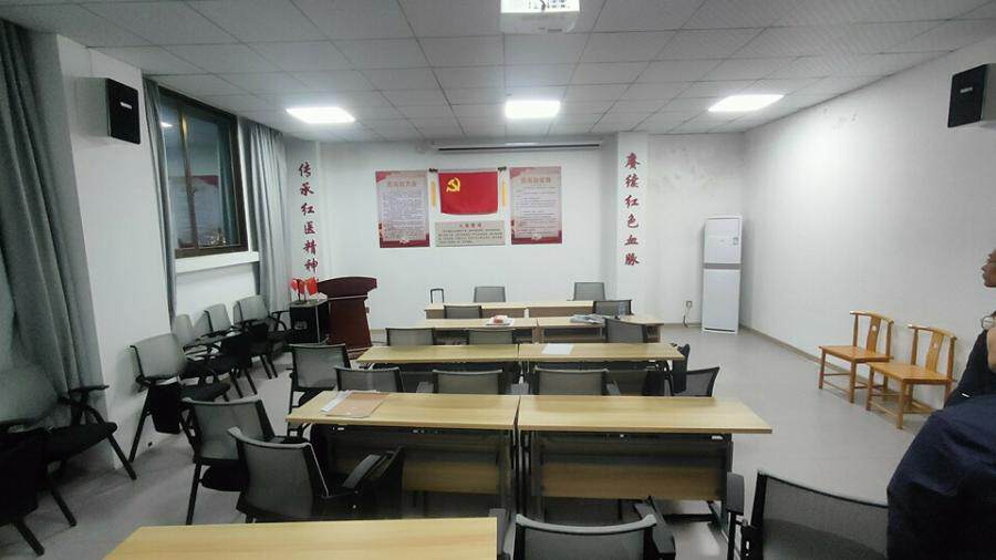 4月26日龙岩某公司所有的一批电子设备及办公家具网络拍卖公告