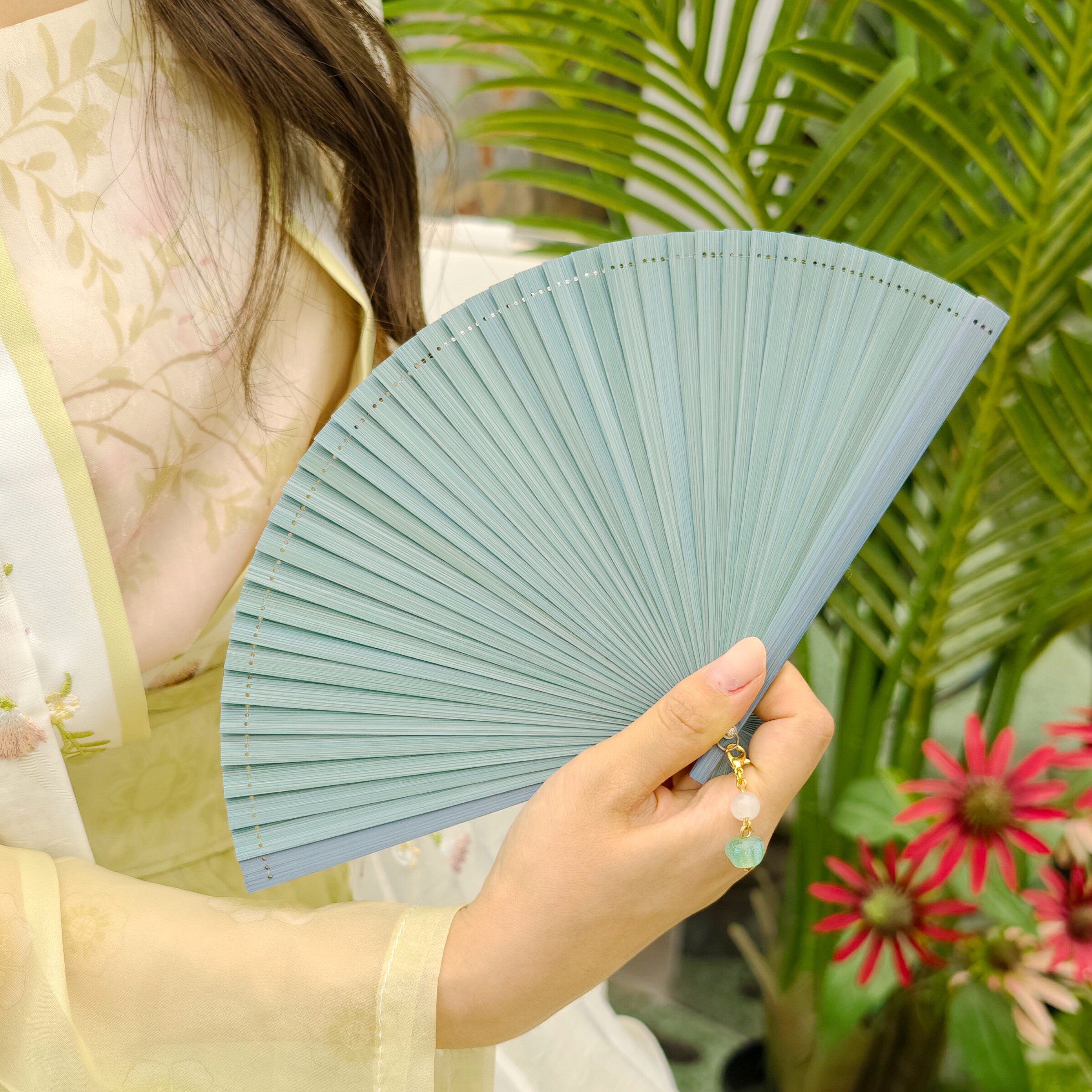 扇子全竹折扇雕花折叠迷你扇子小号随身中国风古风舞蹈扇绿色女士