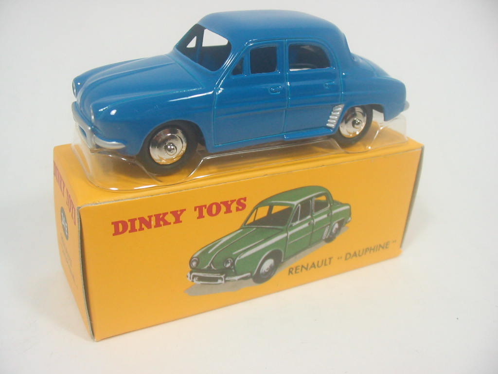 DINKY TOYS 24E RENAULT 雷诺 DAUPHINE 蓝色
