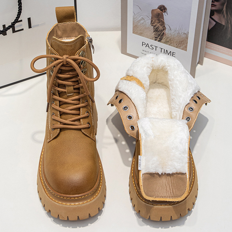 马丁靴女2025春秋新款英伦风爆款短靴子厚底增高复古机车靴大黄靴