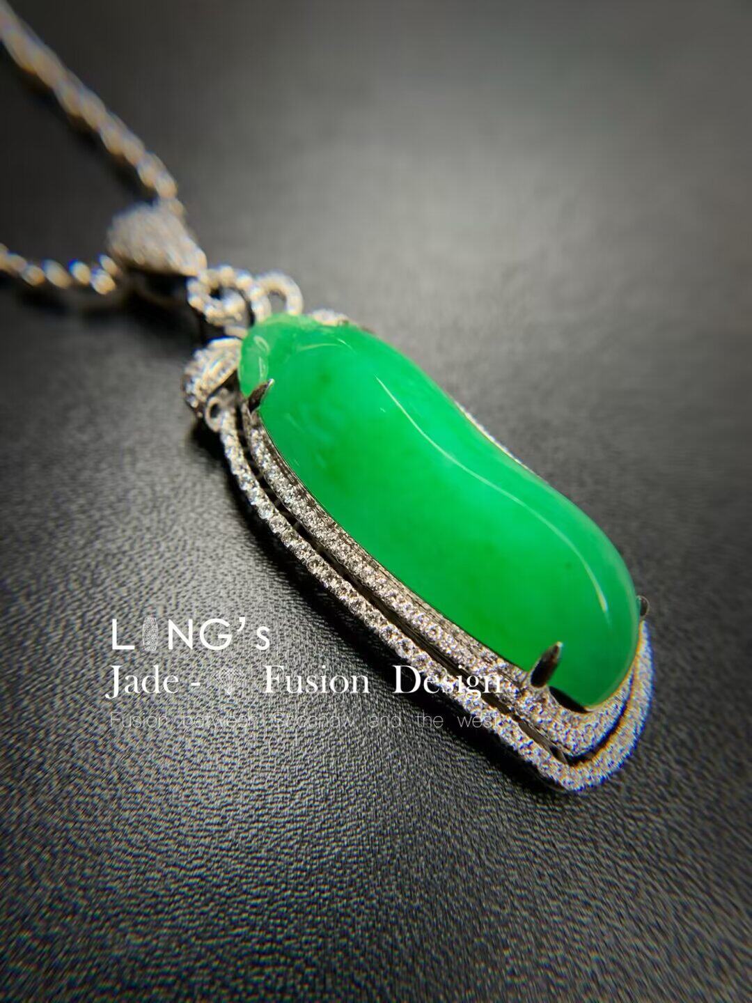 *吉祥玉易坊* 18K白金钻石 高冰辣绿 翡翠福瓜   厚实饱满大挂件