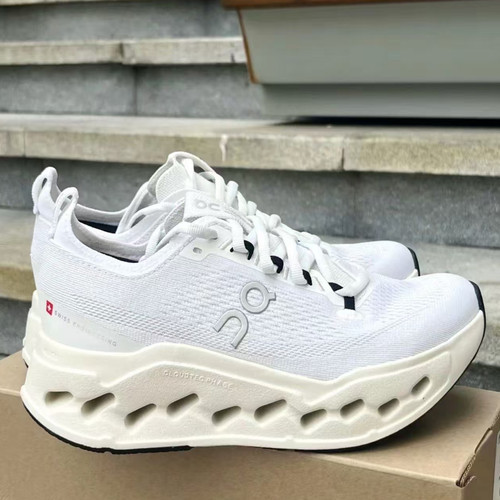 日本直邮昂跑Cloudsurfer Max公路长距跑鞋稳定支撑缓震运动鞋男