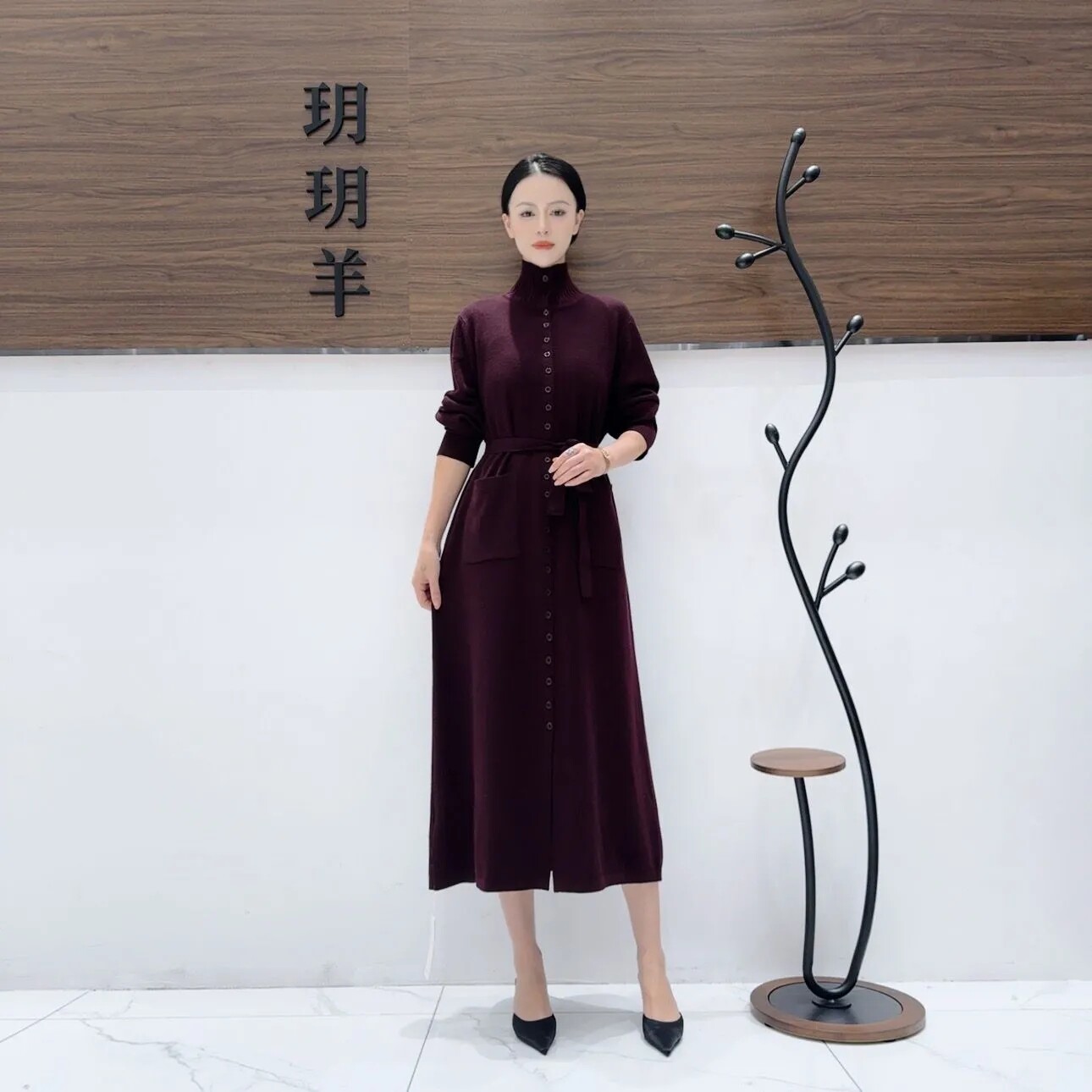 A302波尔多红设计款气质秋冬轻奢针织连衣裙时尚复古玥玥羊