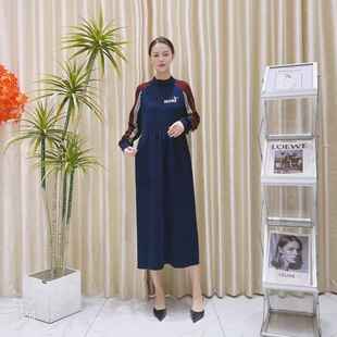 复古玥玥羊 气质秋冬轻奢针织连衣裙时尚 A203藏青减龄设计元 素款