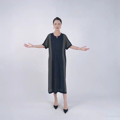 B085藏蓝色设计连衣裙女宽松大码中年妈妈短袖过膝长裙玥玥羊