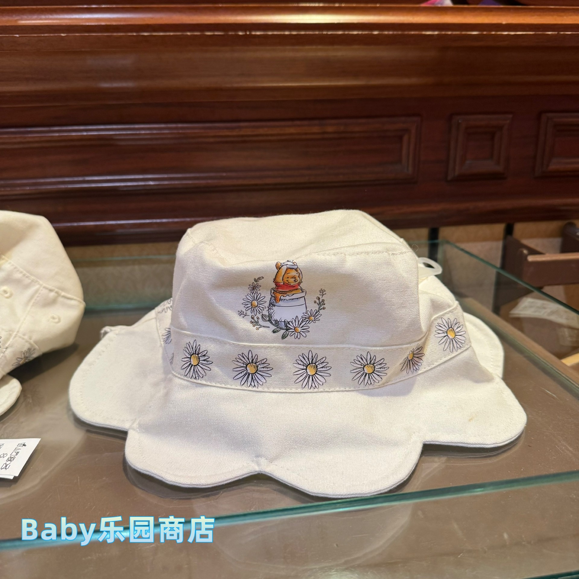 香港迪士尼 小熊维尼噗噗渔夫帽防晒帽遮阳帽儿童帽子,模玩/动漫/周边/娃圈三坑/桌游,动漫T恤/鞋帽/服装,淘宝优惠券,粉丝福利购,淘宝优惠卷