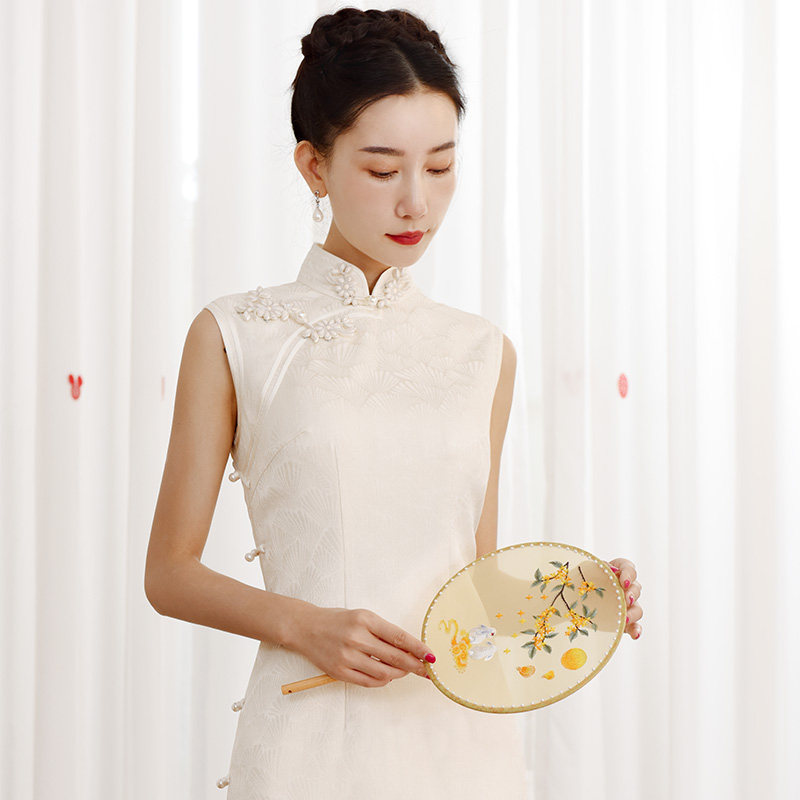 人间冰雪ROSE CASTLE 私人量身定制婚礼订婚旗袍年轻款新