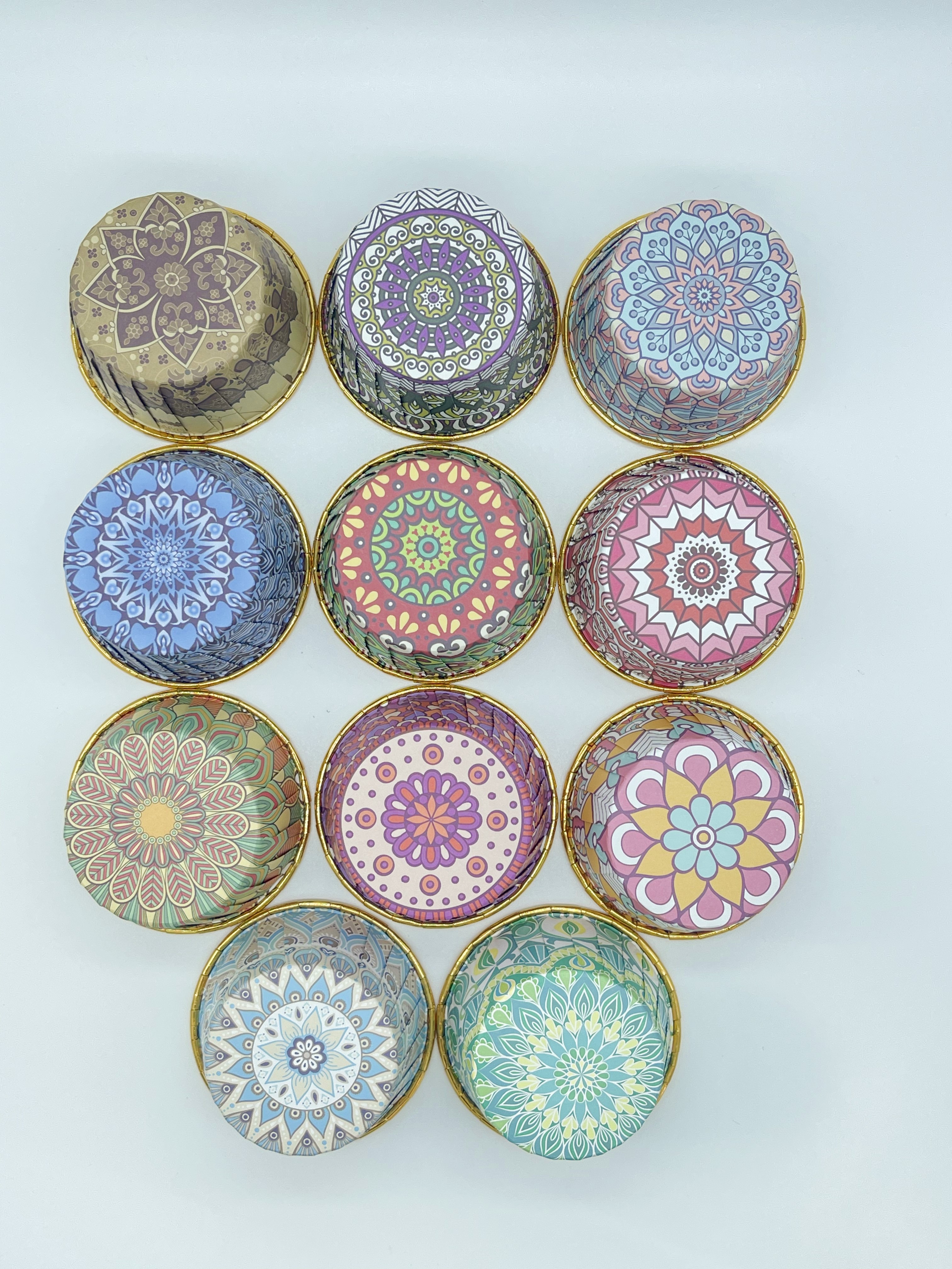 迷你纸杯蛋糕纸杯金边淋膜卷边纸杯烘焙模具可进烤箱100只包邮