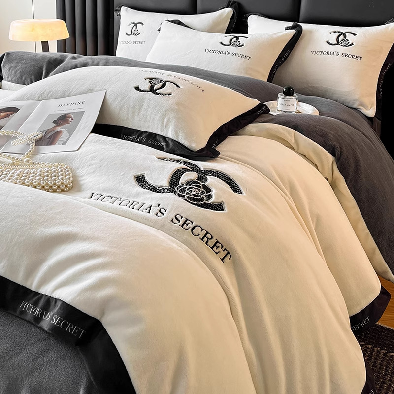 轻奢加厚牛奶绒床上四件套高级感冬季双面珊瑚法兰绒被套床单床品