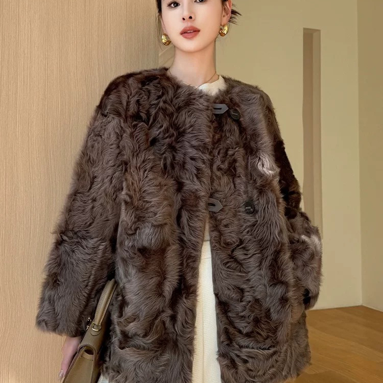 诺诺款2025新款爆款津羔毛真皮皮草大衣皮毛一体配腰带YJ5320