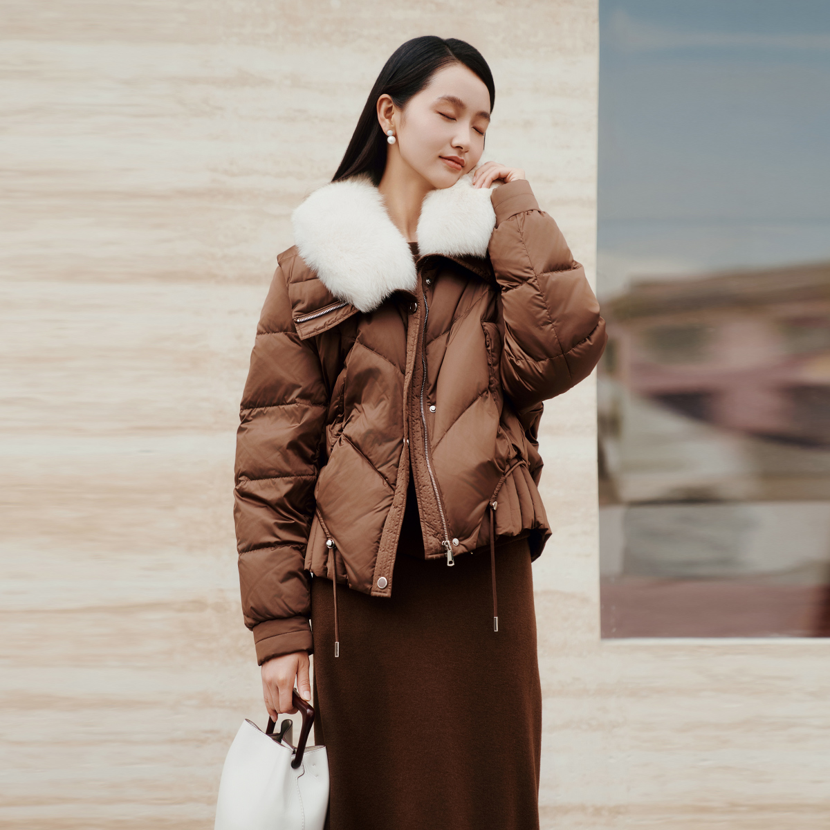 歌蒂诗气质短款羽绒服8E42Y0533