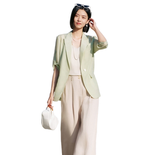 歌蒂诗夏季专柜新款高级浅绿色醋纤中袖轻薄西装外套女 8E25W1101