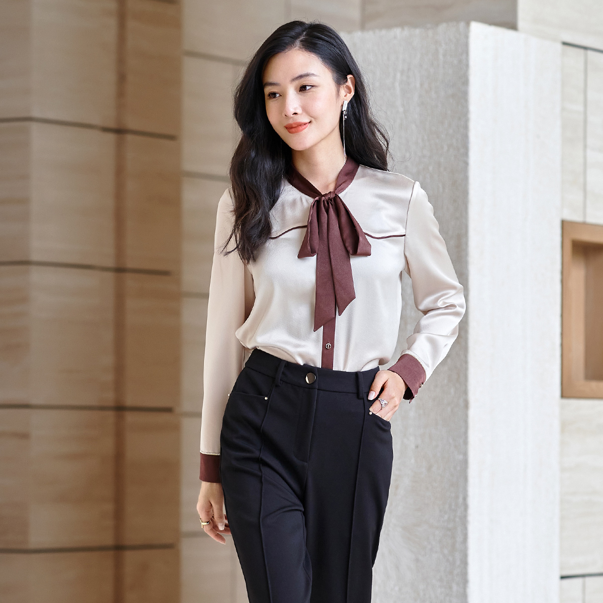 歌蒂诗2022秋季专柜新款简约衬衫