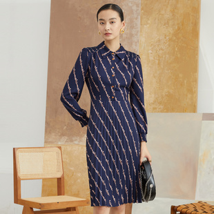 链条印花收腰显瘦百褶长连衣裙8B42L3825 时尚 歌蒂诗秋季 专柜新款