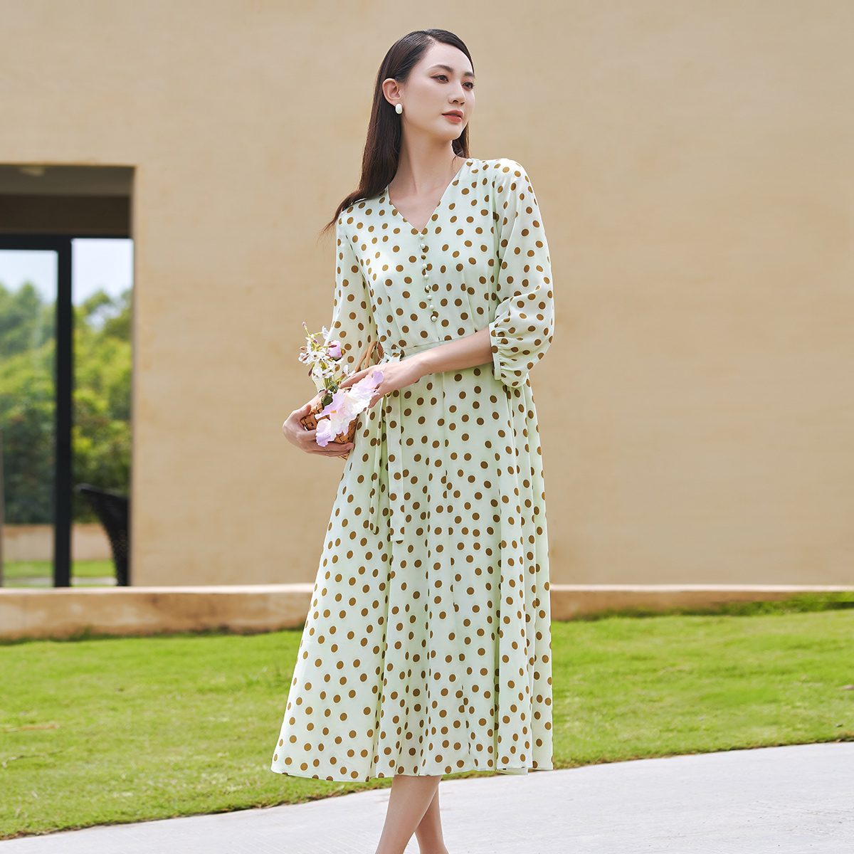 歌蒂诗春季新款时尚长连衣裙