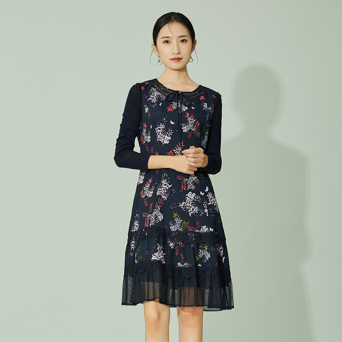 歌蒂诗秋季蕾丝连衣裙