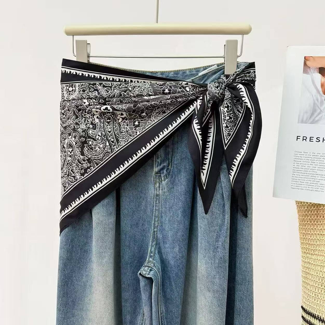 2025新款复古植物印花三角巾