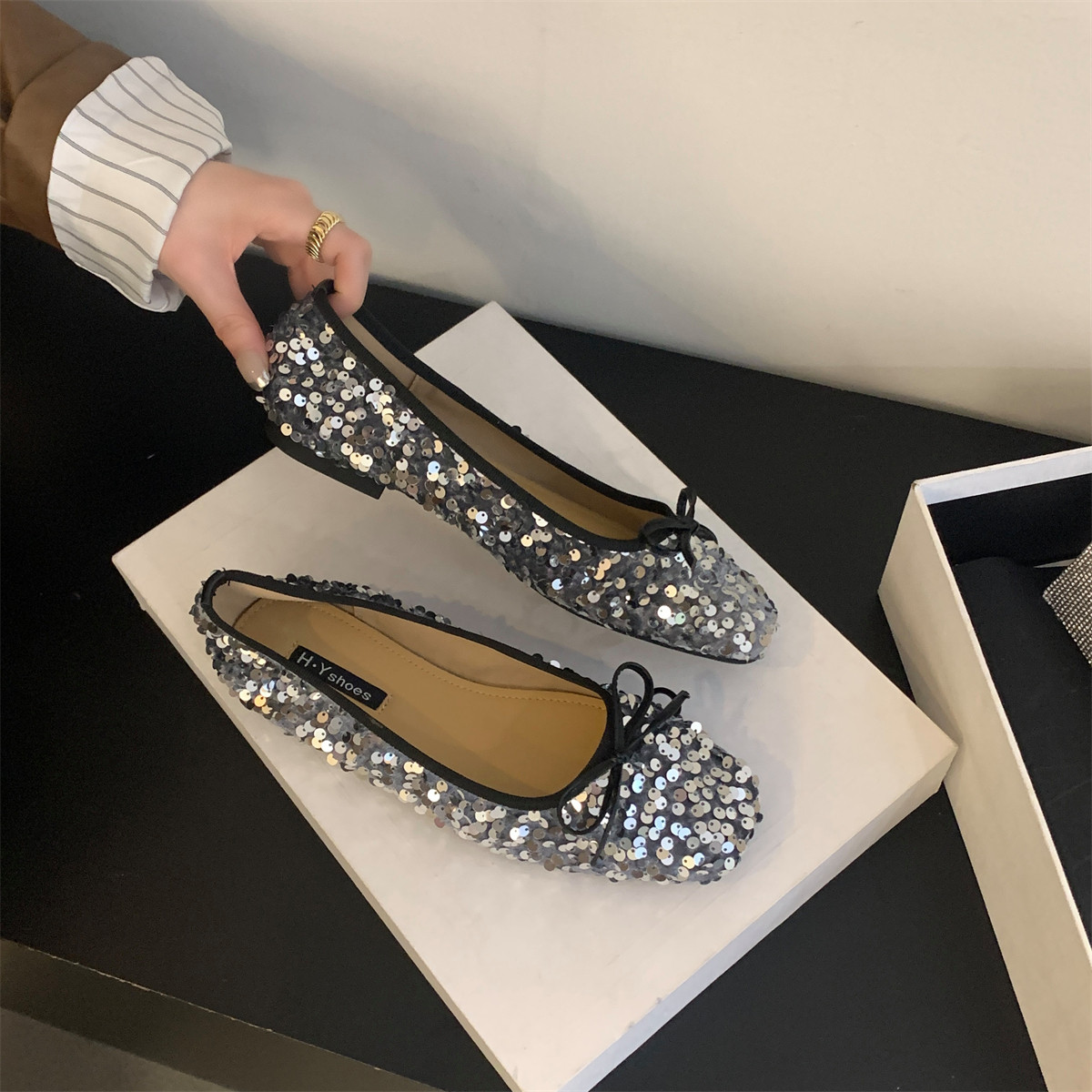 单鞋女低跟法式亮片2026新款蝴蝶结玛丽珍鞋平底芭蕾舞温柔奶奶鞋,女鞋,浅口单鞋,淘宝优惠券,粉丝福利购,淘宝优惠卷