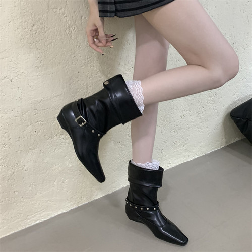 粗跟短靴女复古风瘦瘦靴