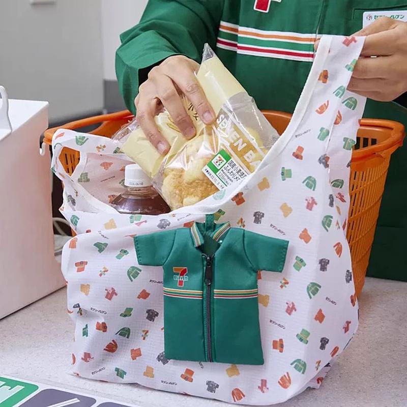 日本杂志711制服限定便携购物包